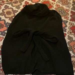 Chic Black Sleeveless Top with Tie